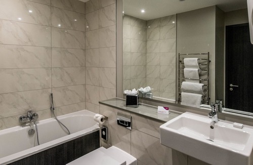 Dyce Hotel | Crowne Plaza Aberdeen Airport, an IHG Hotel