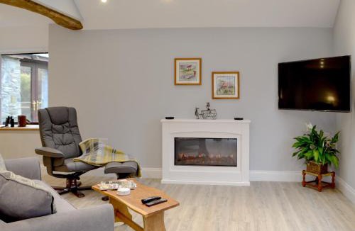 Tregaron House | Cwm Dulas