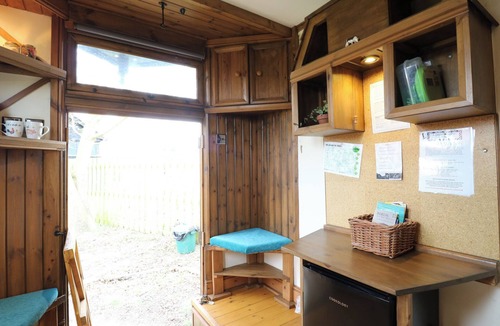 Woodbridge Cottage | Daisy