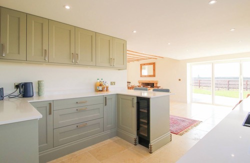 Claines Cottage | DANIELS FARMHOUSE, luxury holiday cottage, with hot tub in Claines