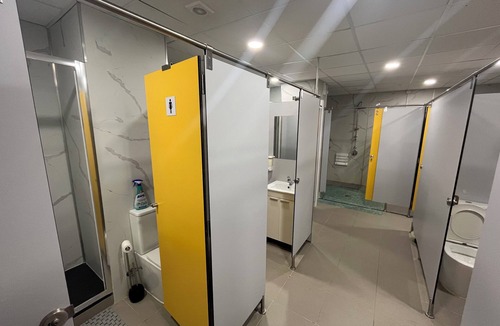 Moncloa - Arguelles Hostel | DEBOD HOSTEL