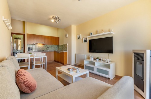 Pradollano Apartment | Deluxe Apartment with Mountain Views, Private Terrace & Wi-Fi