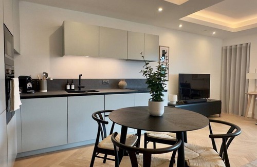 Brighton City Centre Apartment | Deluxe flat near Brighton Pier