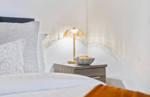 Bordesley Apartment | Digbeth Square - Central - Sleeps 2 - Bullring