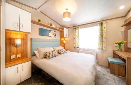Carlisle House | Discover, Enjoy Ultra-Fast Starlink WiFi Lodge