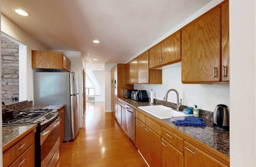 Truckee House | Dog-friendly escape with central AC and fireplace - Recreation Center & Beach Club