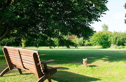 Sudbury Cottage | Dons Barn - A romantic holiday cottage with beautiful, beamed interiors. Wow.