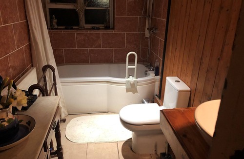 Beaulieu Bed & Breakfast | Double Room in Character Cottage - With Parking