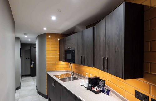 Warwick Hotel | DoubleTree by Hilton London Victoria