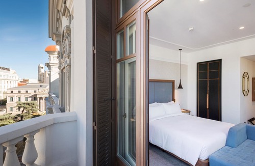 Cortes Hotel | DoubleTree by Hilton Madrid-Prado