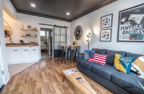 Downtown Apartment | Downtown Dwelling 1616