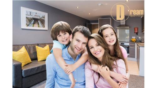 Queens Quarter Apartment | Dream Apartments St Thomas Hall
