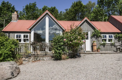 Banchory Cottage | DRUMHEAD BOTHY, pet friendly, character holiday cottage in Aboyne
