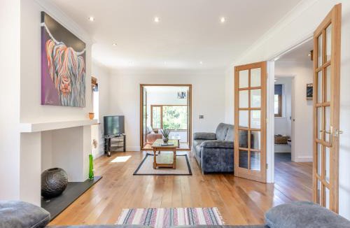 Llandre House | Dyffryn Cain