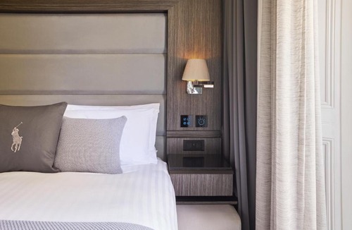 Warwick Hotel | Eccleston Square Hotel
