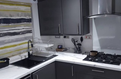 South Ockendon House | Elegant 3-Bedroom Home, sleeps up to 5 guest.