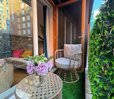 Manchester City Centre Apartment | Elite Serviced Suites 2BR Balcony City Centre