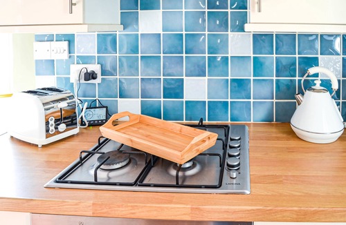 Grangetown Apartment | Ella Fitzgerald - Luxury 2 Bedroom Apt