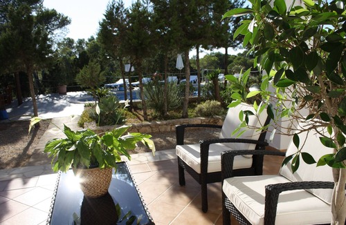 San Antonio Bay Villa | ET-0301-E Villa With Private Pool, BBQ Area, Wifi, Air-conditioning.