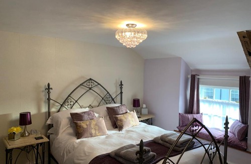 Lampeter Bed & Breakfast | Evangelisa