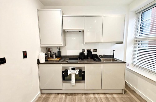 Bury Apartment | Executive 1-Bed Apartment in Town