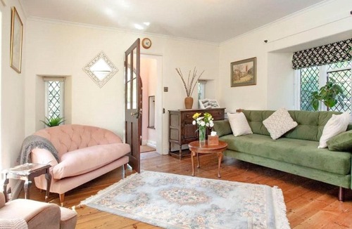 Exeter Apartment | Exeter - City Centre Lodge - 5 Min Walk to Train - Parking