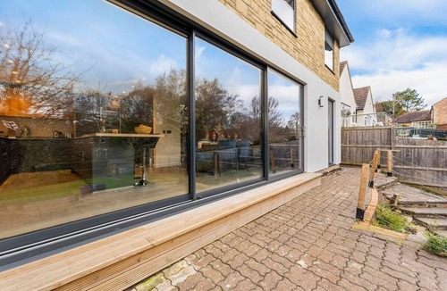 Cheltenham House | Expansive Getaway in Cheltenham - Sleeps 15