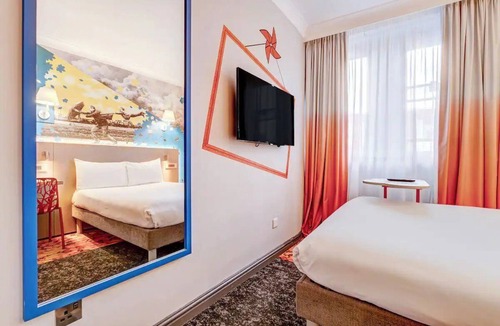 Manchester City Centre Hotel | Explore Manchester from This Stylish Base Steps to Manchester Art Gallery