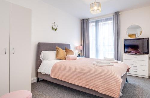 Gay Village Apartment | Fairytale 2 Bedroom Apartment City Centre Free Parking