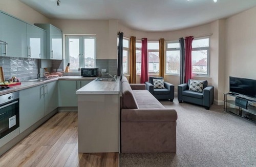 Golders Green Apartment | Fantasy accommodation in Golders Green/Brent Cross