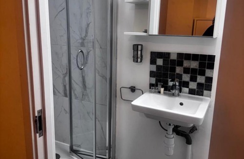 Clerkenwell Apartment | Farringdon Studio Flat