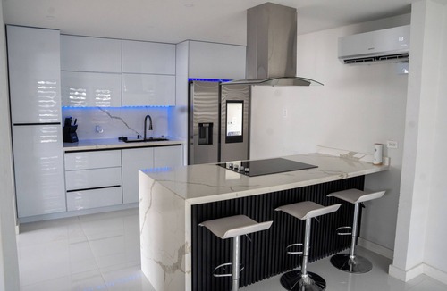 Sabana Abajo House | Five-Minute Elegance: Spacious Side-by-Side Homes
