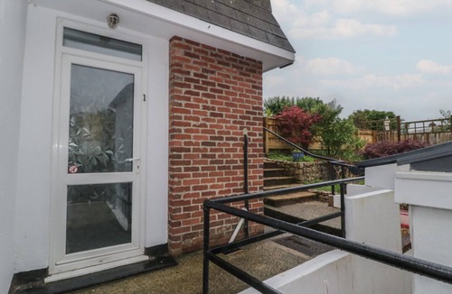 St. Michaels House | Flat 1, Big Tree Holiday Flats, Paignton