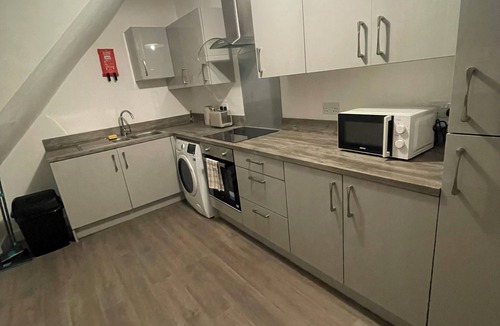 Leigh Apartment | Flat in Leigh