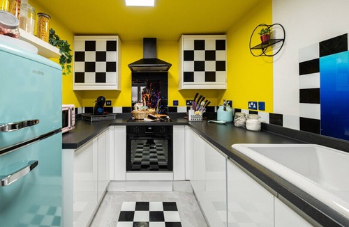 Ramsgate House | Flawsome Stays Unique Home w Quirky basement for 12 Guests near Harbour /Town