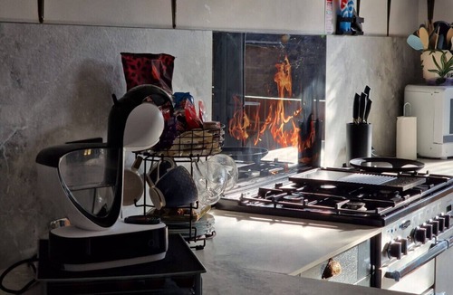 Ramsgate House | Flawsome Stays Unique Home w Quirky basement for 12 Guests near Harbour /Town