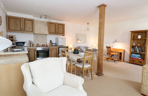 Howlett End Cottage | FLINK'S BARN, romantic, character holiday cottage in Thaxted