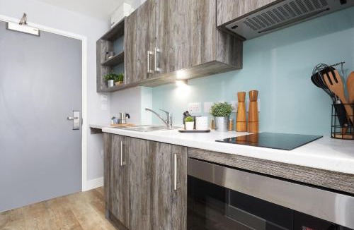 Cardiff City Centre Apartment | For Students Only - Collegiate Crown Place Cardiff