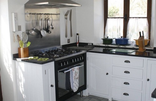 Nettleton House | Fosse Farmhouse B&B and Holiday Cottages
