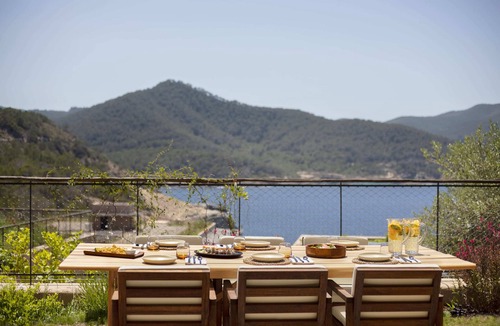 Figueretas Villa | Four Bedroom Residence With Private Pool And Resort Access