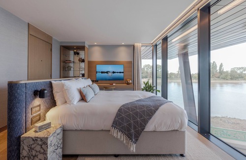 Palace Riverside Hotel | Fulham Pier Hotel
