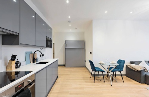 West Finchley Apartment | Fully equipped Modern Apartment | Close to Central London✨