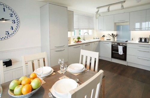 Whitby Cottage | Galatea a three bedroom lighthouse keepers cottage with sea views.
