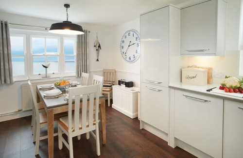 Whitby Cottage | Galatea a three bedroom lighthouse keepers cottage with sea views.