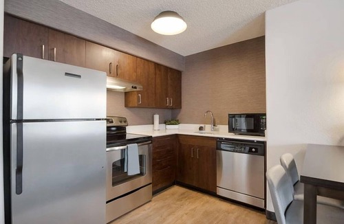 Reno/Tahoe Airport Hotel | Get Ready for Blissful Getaway! 3 Relaxing Units w/Full Kitchen, Pets Allowed!