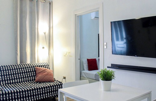 Ponce Centro Apartment | Gladiolas 1103
