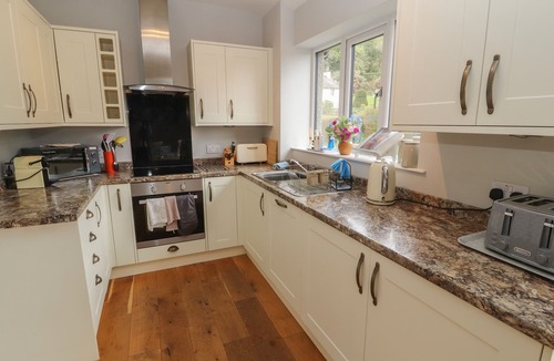 Near Sawrey Cottage | GLENSIDE, pet friendly, character holiday cottage in Far Sawrey