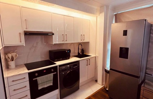 City of Westminster Apartment | Gorgeous Modern Studio in a Quiet and Prime London Location