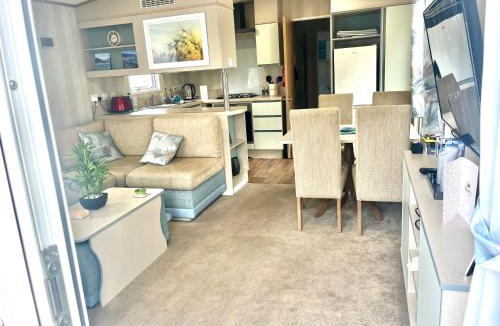Hamworthy Resort | Gorsehill 44