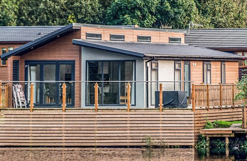 Carnforth Ski Chalet | Gressingham 50 is a beautiful lodge in a fantastic location.